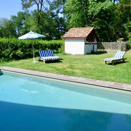 Elegante Maison De Maitre Avec Piscine Et Parc A Vila Biarritz